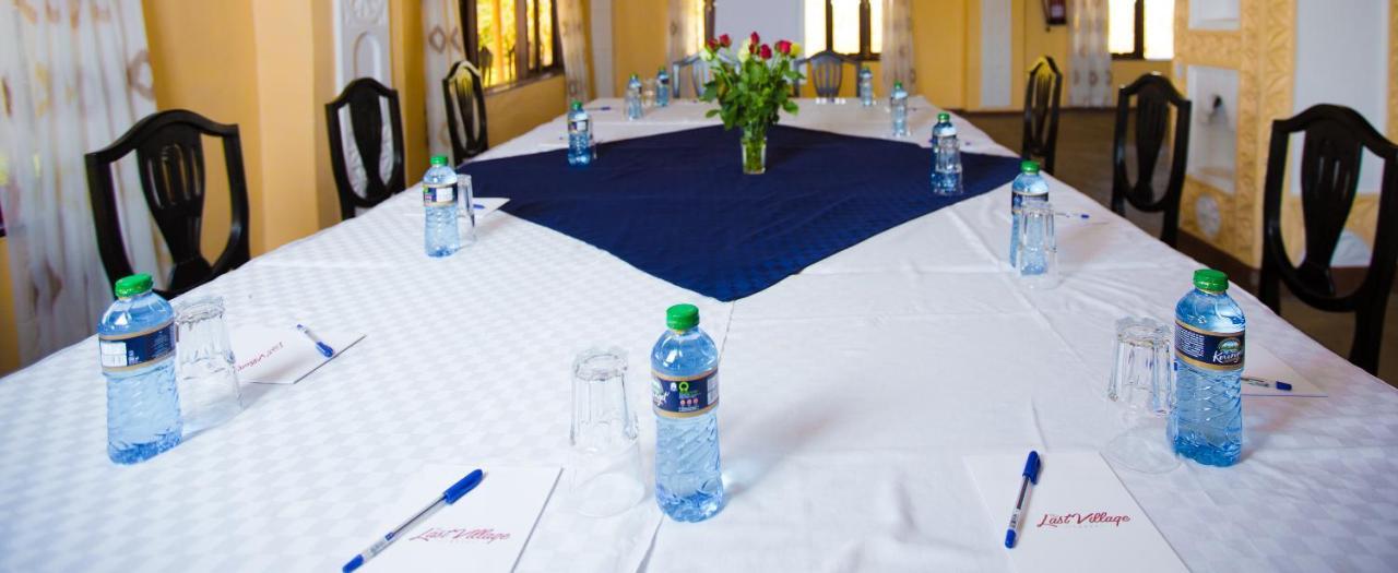 The Last Village Lodge Athi River Esterno foto